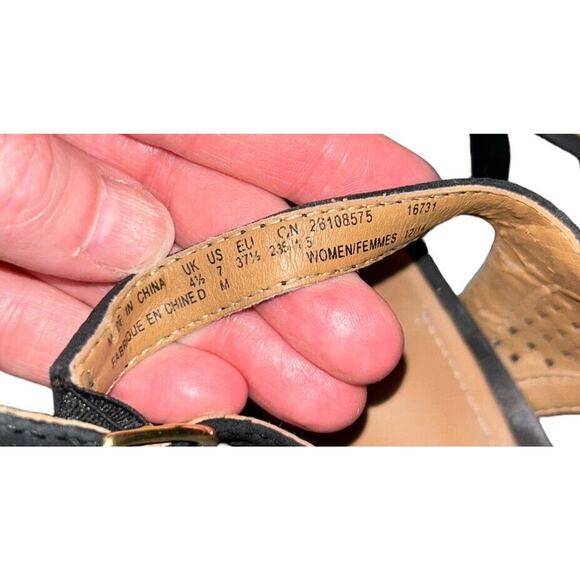 Clarks Artisan‎ Wessex Shay Pump Black Suede Laser Cut Peep Toe Heel Womens 7 - Picture 7 of 9